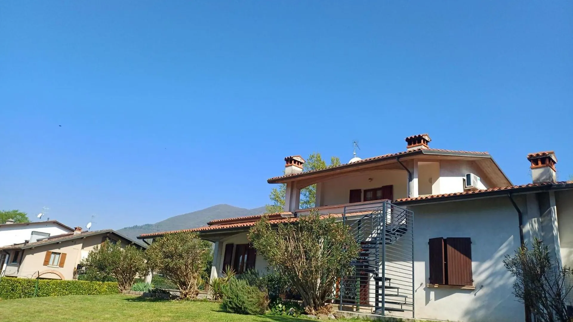 Casa Daniele Apartamento Villanuova sul clisi 0*,  Itália